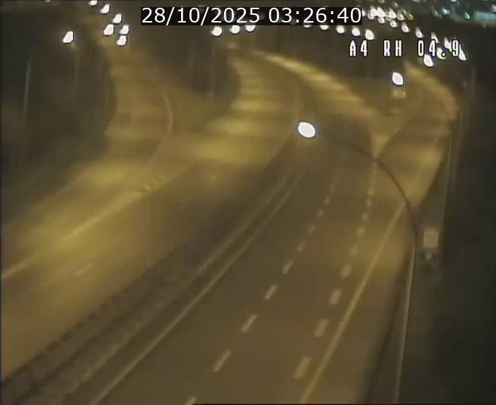 <h2>Traffic live webcam Luxembourg Leudelange - A4 - BK 4.9 - direction Luxembourg</h2>