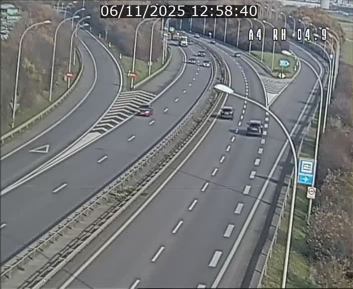 Traffic live webcam Luxembourg Leudelange - A4 - BK 4.9 - direction Luxembourg