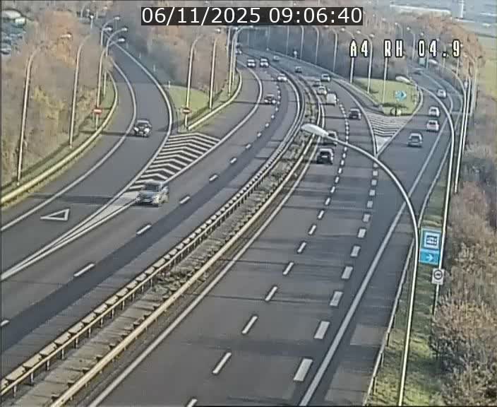 <h2>Traffic live webcam Luxembourg Leudelange - A4 - BK 4.9 - direction Luxembourg</h2>