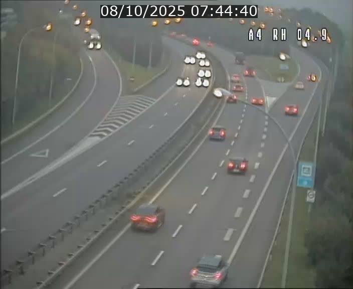 <h2>Traffic live webcam Luxembourg Leudelange - A4 - BK 4.9 - direction Luxembourg</h2>