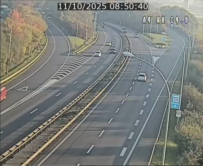 <h2>Traffic live webcam Luxembourg Leudelange - A4 - BK 4.9 - direction Luxembourg</h2>