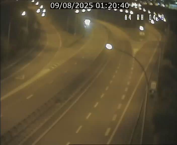 <h2>Traffic live webcam Luxembourg Leudelange - A4 - BK 4.9 - direction Luxembourg</h2>
