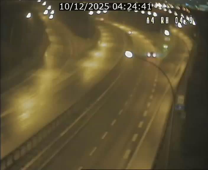 <h2>Traffic live webcam Luxembourg Leudelange - A4 - BK 4.9 - direction Luxembourg</h2>