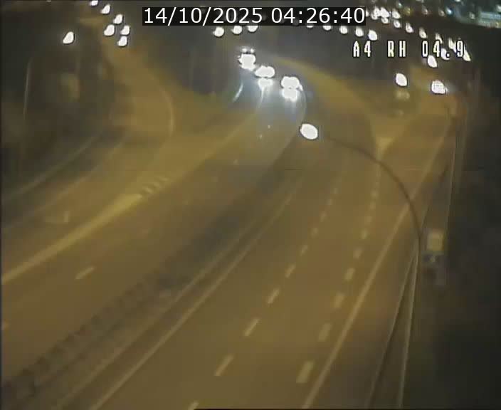 <h2>Traffic live webcam Luxembourg Leudelange - A4 - BK 4.9 - direction Luxembourg</h2>