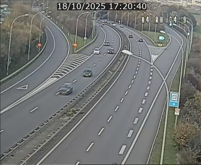 <h2>Traffic live webcam Luxembourg Leudelange - A4 - BK 4.9 - direction Luxembourg</h2>