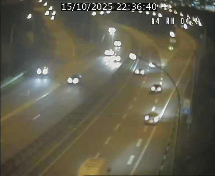 <h2>Traffic live webcam Luxembourg Leudelange - A4 - BK 4.9 - direction Luxembourg</h2>