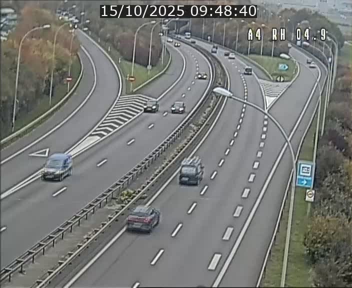 <h2>Traffic live webcam Luxembourg Leudelange - A4 - BK 4.9 - direction Luxembourg</h2>