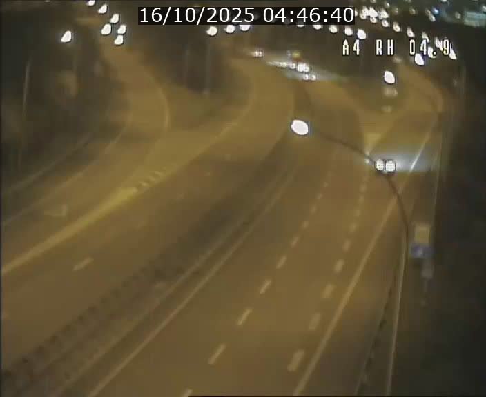 <h2>Traffic live webcam Luxembourg Leudelange - A4 - BK 4.9 - direction Luxembourg</h2>