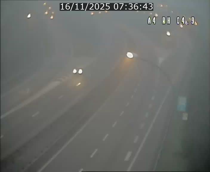 Traffic live webcam Luxembourg Leudelange - A4 - BK 4.9 - direction Luxembourg