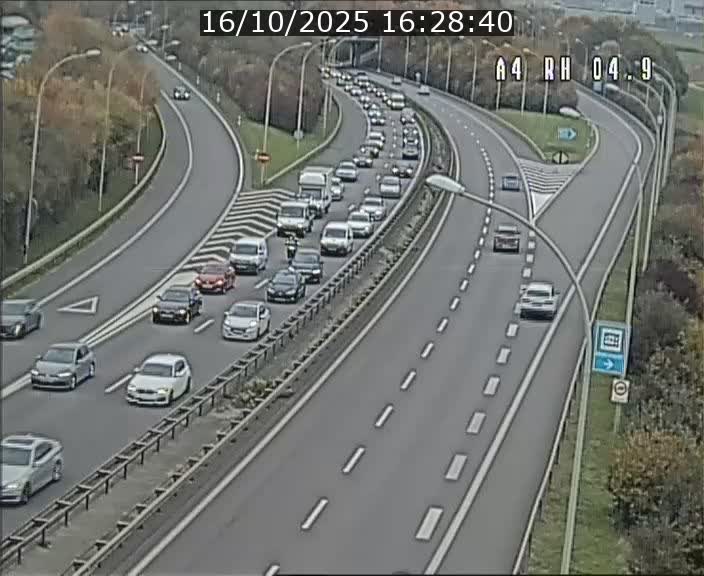 <h2>Traffic live webcam Luxembourg Leudelange - A4 - BK 4.9 - direction Luxembourg</h2>