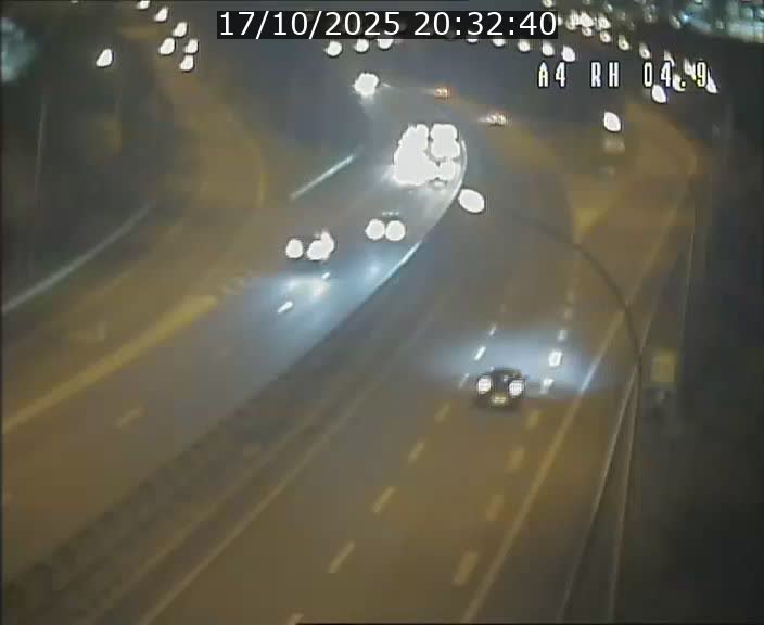 <h2>Traffic live webcam Luxembourg Leudelange - A4 - BK 4.9 - direction Luxembourg</h2>