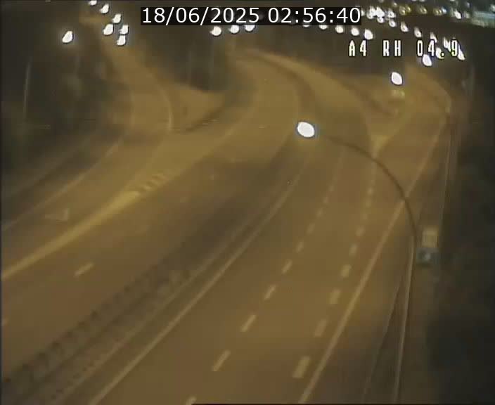 Traffic live webcam Luxembourg Leudelange - A4 - BK 4.9 - direction Luxembourg