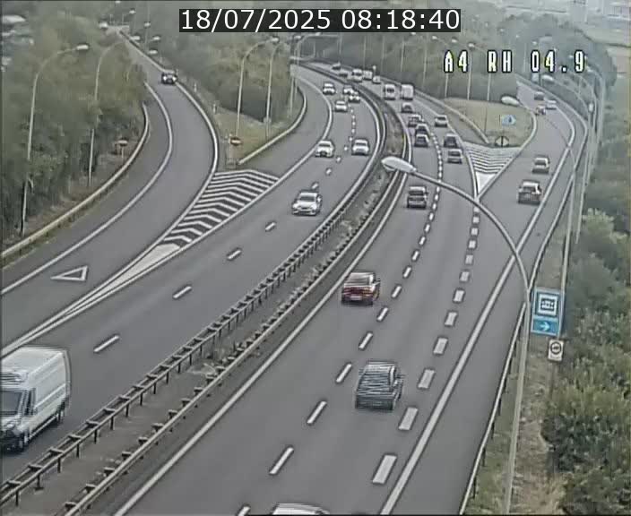 <h2>Traffic live webcam Luxembourg Leudelange - A4 - BK 4.9 - direction Luxembourg</h2>
