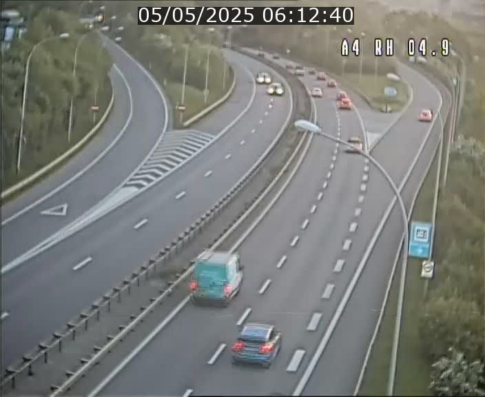 Traffic live webcam Luxembourg Leudelange - A4 - BK 4.9 - direction Luxembourg