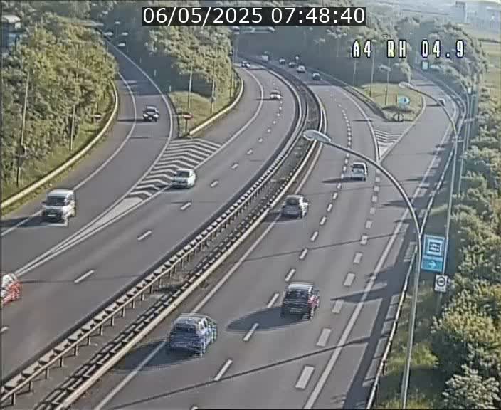 Traffic live webcam Luxembourg Leudelange - A4 - BK 4.9 - direction Luxembourg