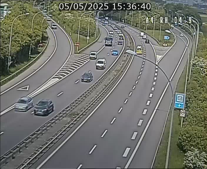 Traffic live webcam Luxembourg Leudelange - A4 - BK 4.9 - direction Luxembourg