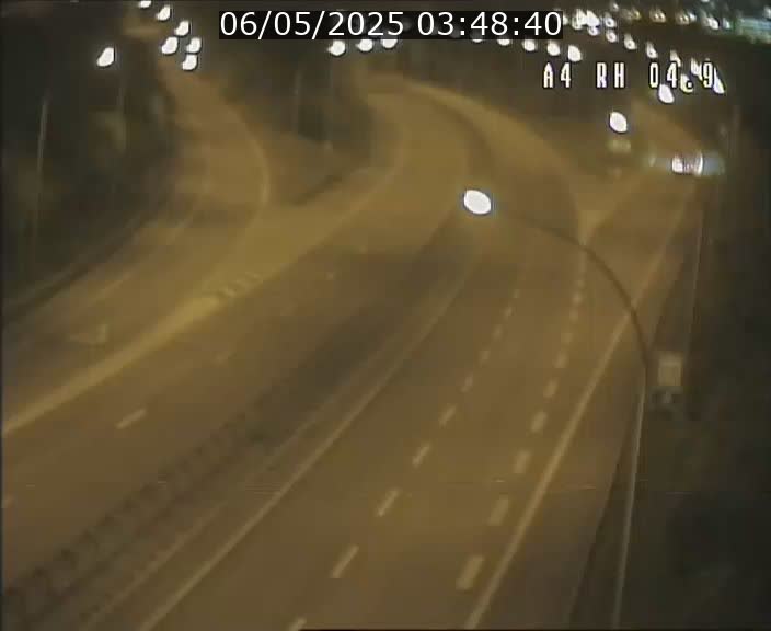 Traffic live webcam Luxembourg Leudelange - A4 - BK 4.9 - direction Luxembourg