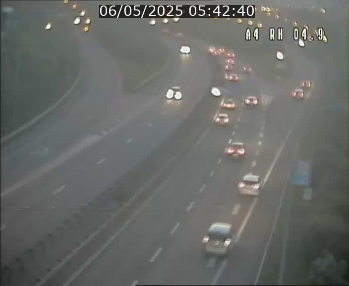 Traffic live webcam Luxembourg Leudelange - A4 - BK 4.9 - direction Luxembourg