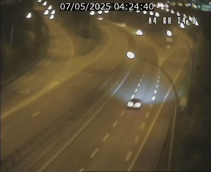 Traffic live webcam Luxembourg Leudelange - A4 - BK 4.9 - direction Luxembourg