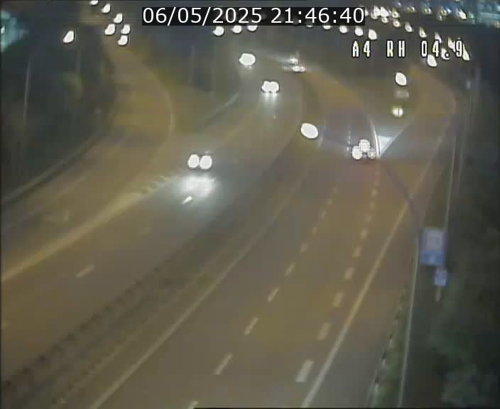 Traffic live webcam Luxembourg Leudelange - A4 - BK 4.9 - direction Luxembourg