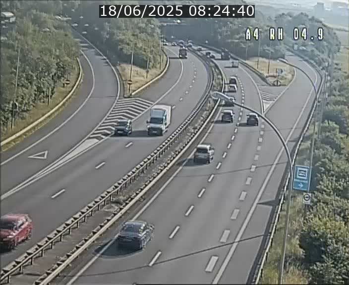 Traffic live webcam Luxembourg Leudelange - A4 - BK 4.9 - direction Luxembourg