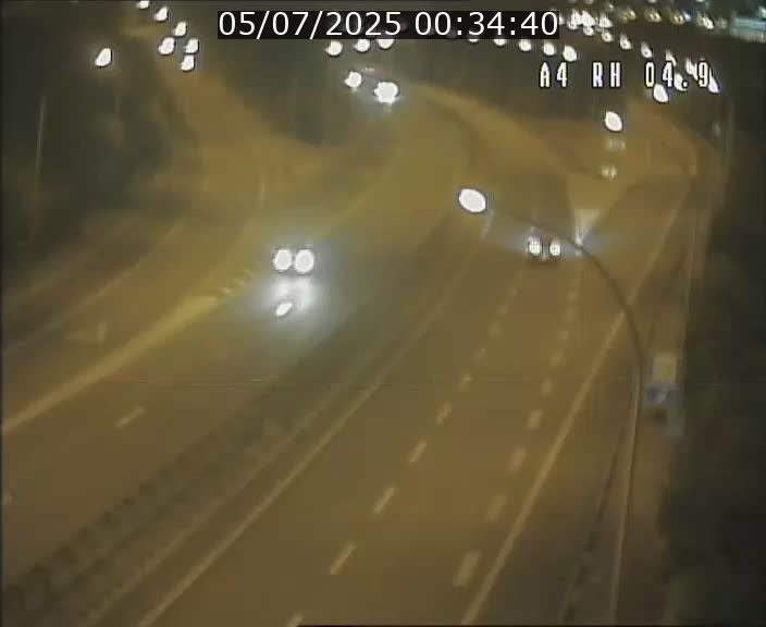 Traffic live webcam Luxembourg Leudelange - A4 - BK 4.9 - direction Luxembourg