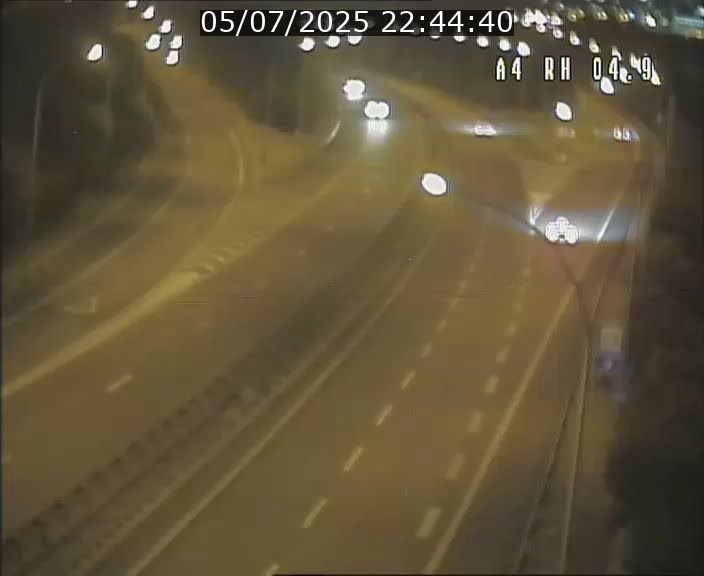 Traffic live webcam Luxembourg Leudelange - A4 - BK 4.9 - direction Luxembourg