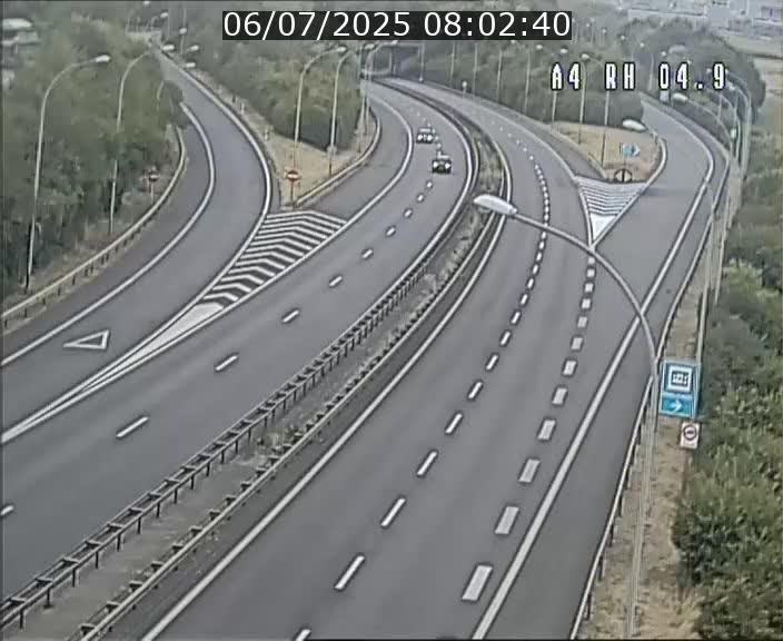 Traffic live webcam Luxembourg Leudelange - A4 - BK 4.9 - direction Luxembourg