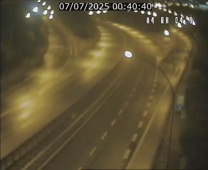 Traffic live webcam Luxembourg Leudelange - A4 - BK 4.9 - direction Luxembourg