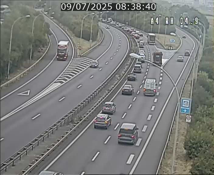 Traffic live webcam Luxembourg Leudelange - A4 - BK 4.9 - direction Luxembourg
