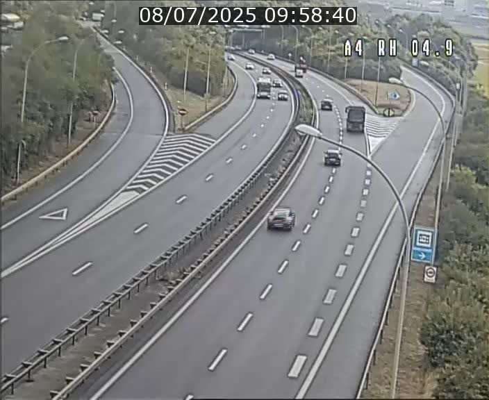 Traffic live webcam Luxembourg Leudelange - A4 - BK 4.9 - direction Luxembourg