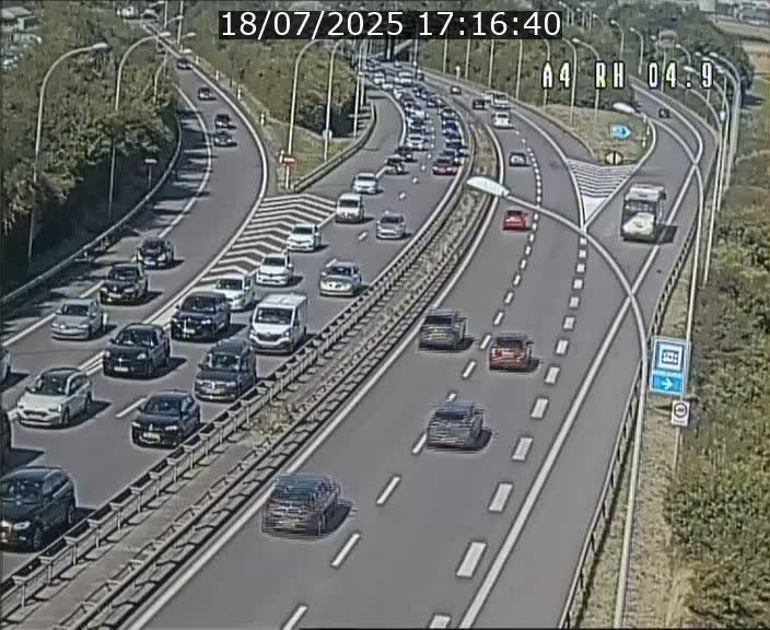 Traffic live webcam Luxembourg Leudelange - A4 - BK 4.9 - direction Luxembourg