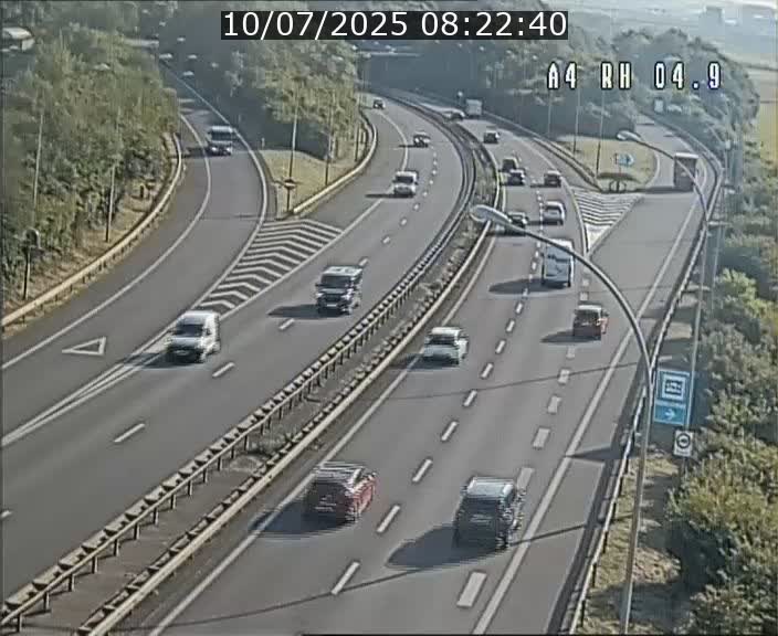 Traffic live webcam Luxembourg Leudelange - A4 - BK 4.9 - direction Luxembourg
