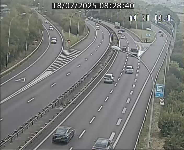 Traffic live webcam Luxembourg Leudelange - A4 - BK 4.9 - direction Luxembourg