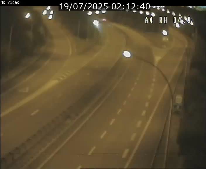 Traffic live webcam Luxembourg Leudelange - A4 - BK 4.9 - direction Luxembourg