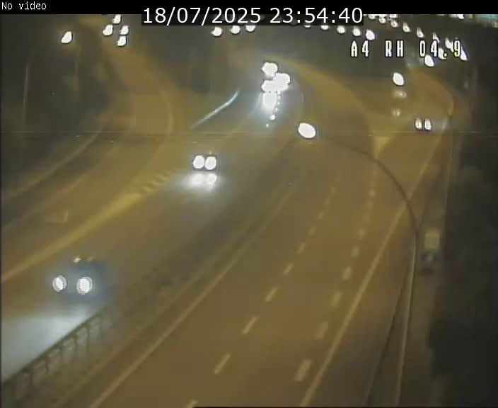 Traffic live webcam Luxembourg Leudelange - A4 - BK 4.9 - direction Luxembourg