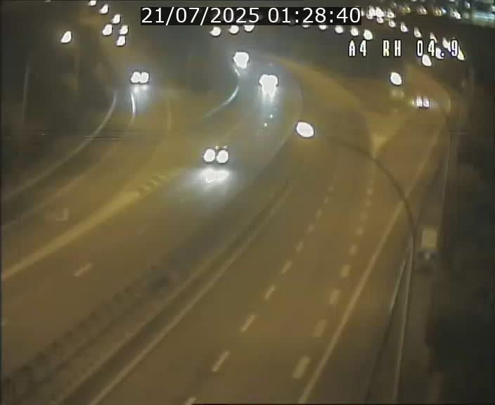 Traffic live webcam Luxembourg Leudelange - A4 - BK 4.9 - direction Luxembourg