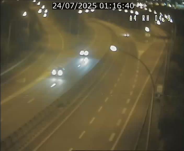 Traffic live webcam Luxembourg Leudelange - A4 - BK 4.9 - direction Luxembourg