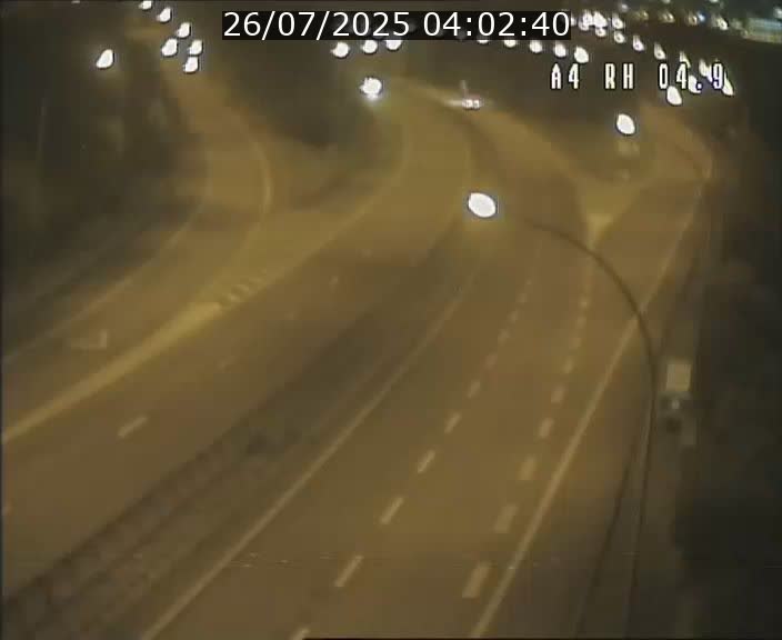 Traffic live webcam Luxembourg Leudelange - A4 - BK 4.9 - direction Luxembourg