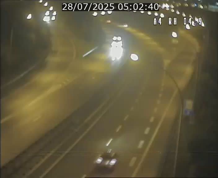 Traffic live webcam Luxembourg Leudelange - A4 - BK 4.9 - direction Luxembourg