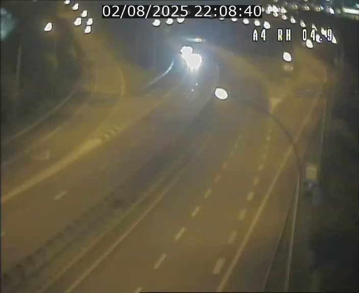 Traffic live webcam Luxembourg Leudelange - A4 - BK 4.9 - direction Luxembourg