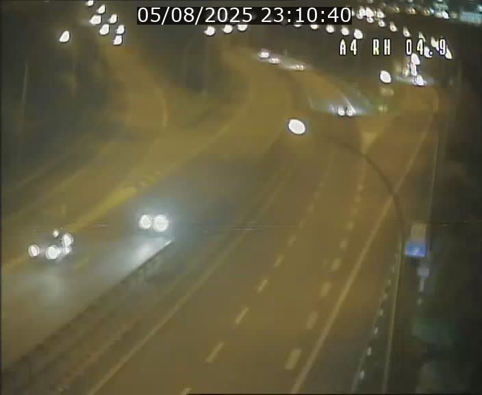 Traffic live webcam Luxembourg Leudelange - A4 - BK 4.9 - direction Luxembourg