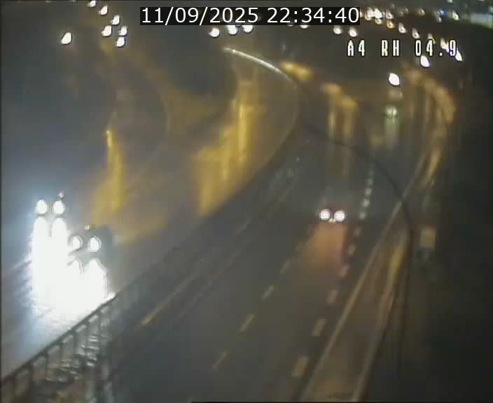 Traffic live webcam Luxembourg Leudelange - A4 - BK 4.9 - direction Luxembourg