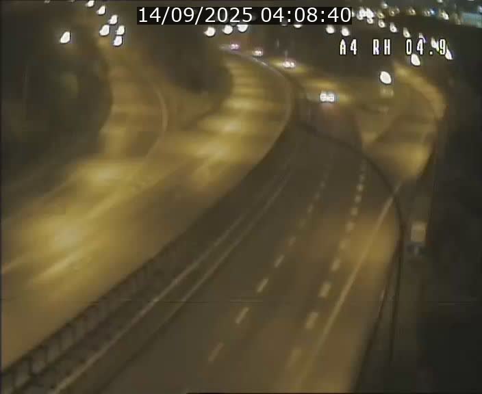 Traffic live webcam Luxembourg Leudelange - A4 - BK 4.9 - direction Luxembourg