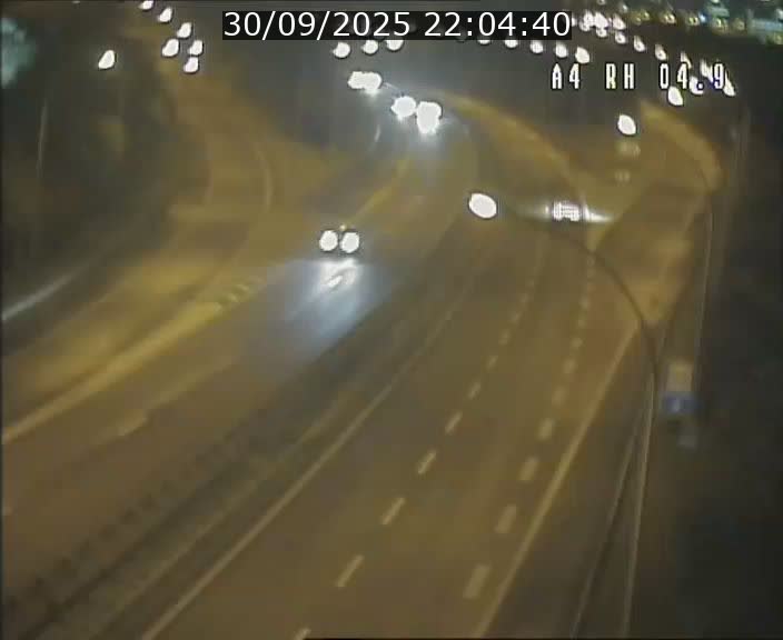 Traffic live webcam Luxembourg Leudelange - A4 - BK 4.9 - direction Luxembourg