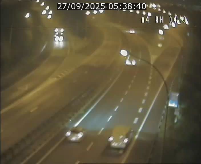 Traffic live webcam Luxembourg Leudelange - A4 - BK 4.9 - direction Luxembourg