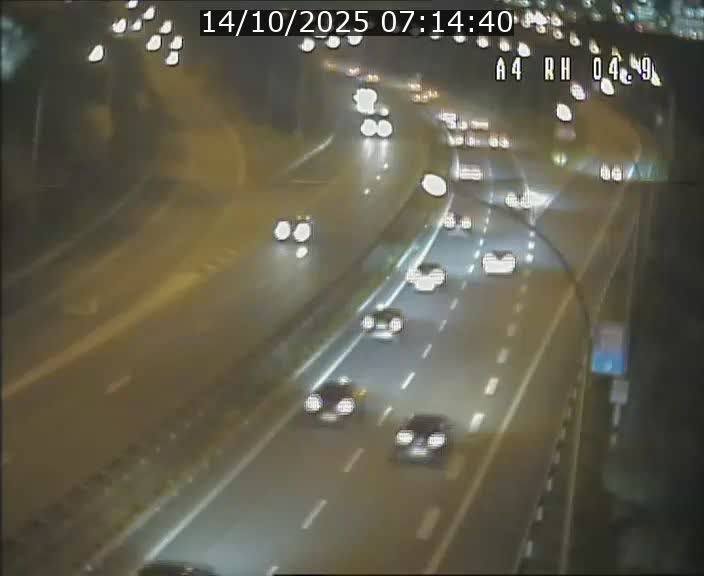 Traffic live webcam Luxembourg Leudelange - A4 - BK 4.9 - direction Luxembourg