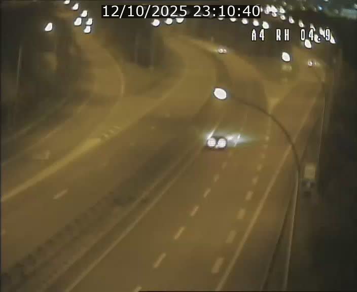 Traffic live webcam Luxembourg Leudelange - A4 - BK 4.9 - direction Luxembourg