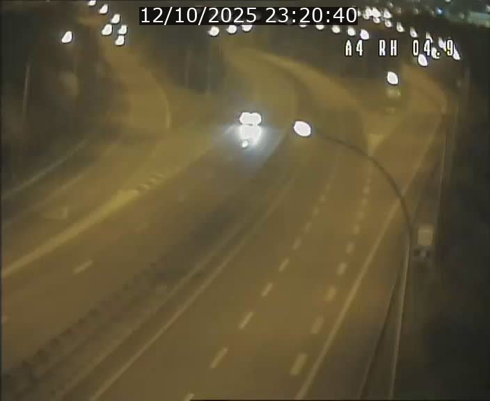 Traffic live webcam Luxembourg Leudelange - A4 - BK 4.9 - direction Luxembourg