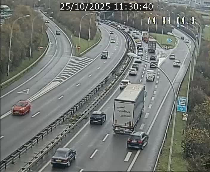Traffic live webcam Luxembourg Leudelange - A4 - BK 4.9 - direction Luxembourg